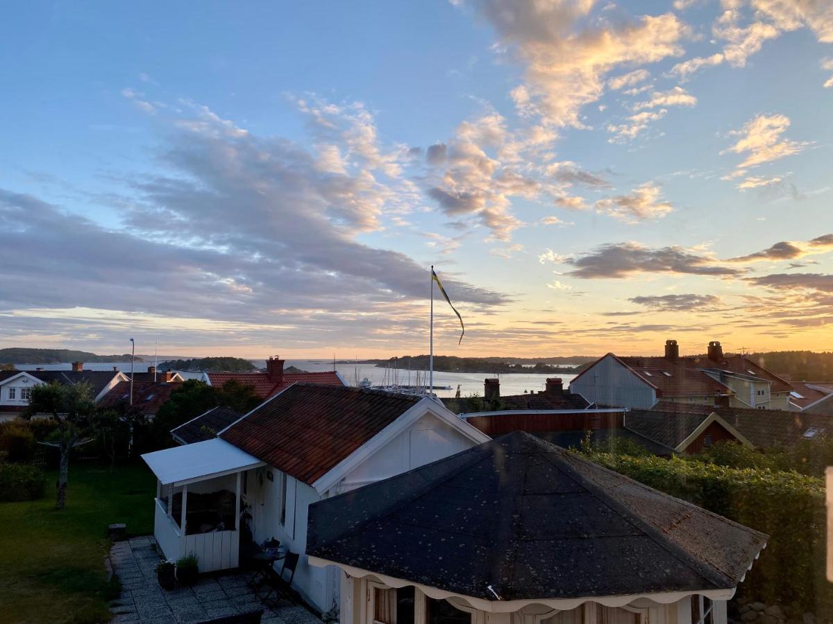 Appartement Laegenhet Med Havsutsikt à Strömstad Extérieur photo